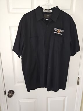 Orange County Harley Davidson employee staff button up shirt in men’s size Large
